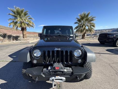Used 2016 Jeep Wrangler Unlimited Rubicon w/ Max Tow Package image 8