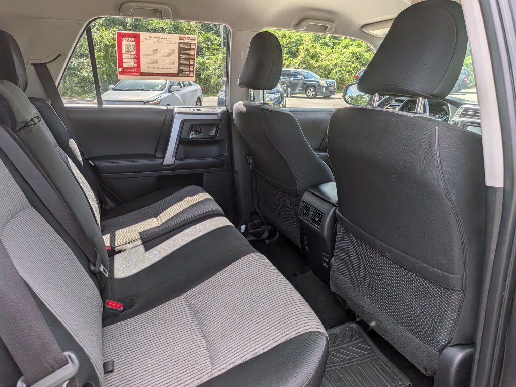 Used 2019 Toyota 4Runner SR5 AWD/4WD image 25
