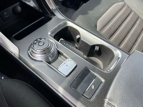 Used 2017 Ford Fusion SE image 25