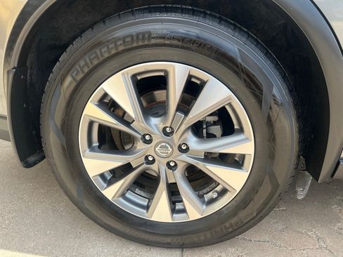 Used 2016 Nissan Murano SL w/ SL Technology Package FWD image 22