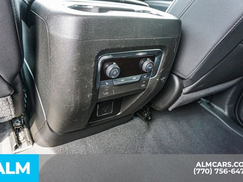 Used 2025 Chevrolet Suburban Premier AWD/4WD image 61