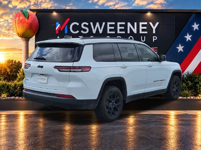 Used 2024 Jeep Grand Cherokee L Laredo AWD/4WD image 5