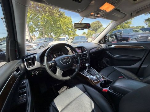 Used 2015 Audi Q5 2.0T Premium Plus w/ Technology Package AWD/4WD image 39