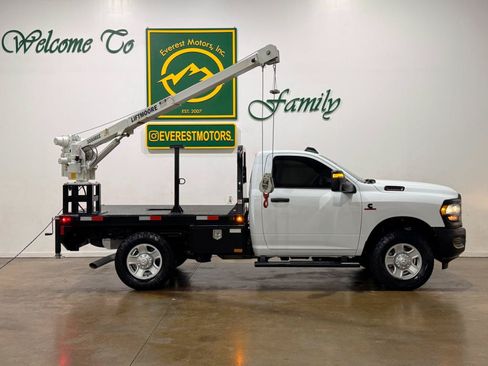 Used 2024 RAM 2500 Tradesman AWD/4WD image 11