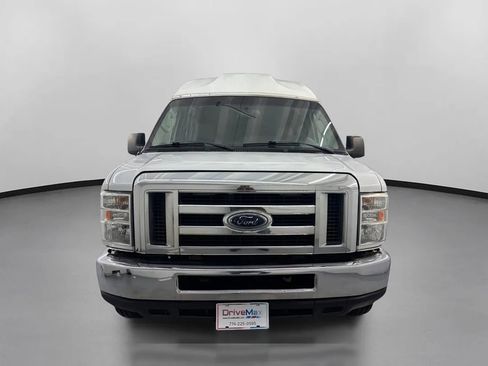 Used 2013 Ford E-250 and Econoline 250 Extended Van 3D w/ PWR Group image 2