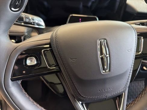 New 2026 Lincoln Aviator AWD image 26