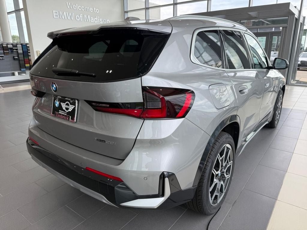 Used 2026 BMW X1 xDrive28i w/ Convenience Package AWD/4WD image 2