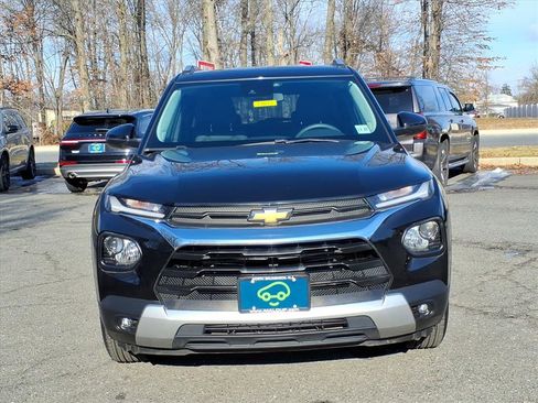 Used 2023 Chevrolet TrailBlazer LT image 2