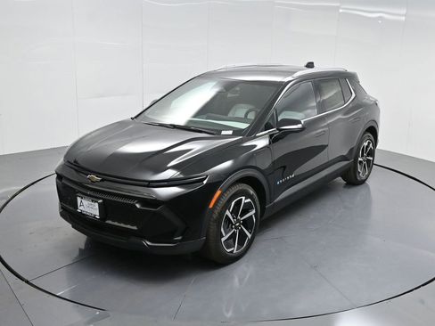 Used 2026 Chevrolet Equinox EV LT image 36