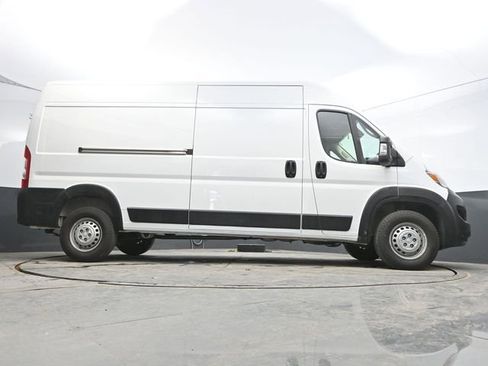 Used 2025 RAM ProMaster 2500 w/ Convenience Group image 36