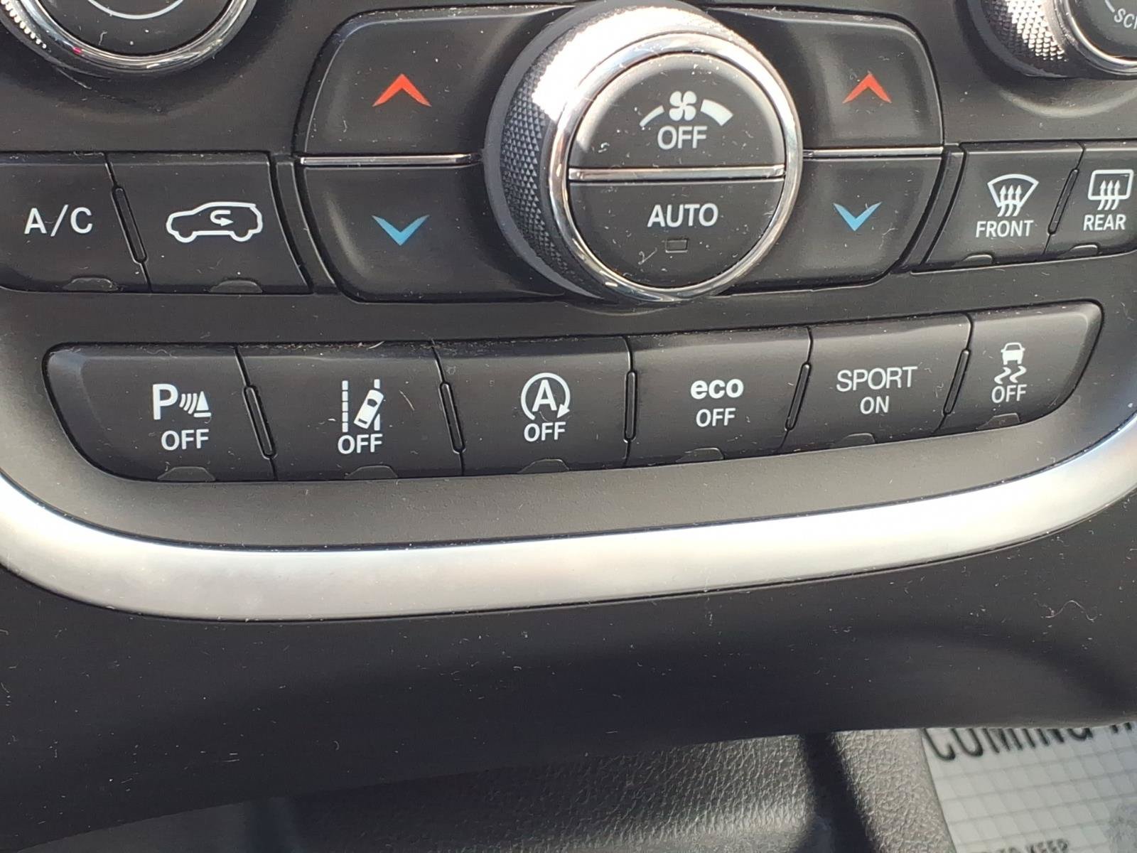 Used 2020 Dodge Durango Citadel w/ Technology Group AWD/4WD image 17