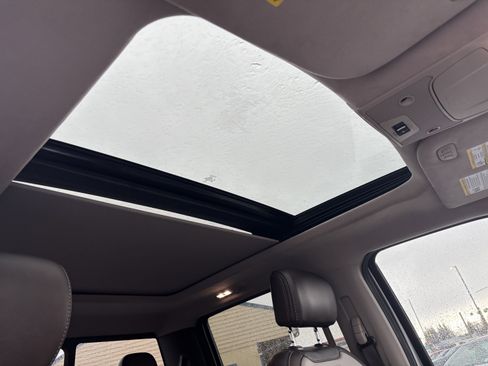 Used 2019 Ford F150 Limited image 23