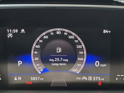 Used 2025 Volkswagen Taos SE AWD/4WD image 25