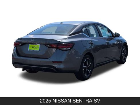 Used 2025 Nissan Sentra SV FWD image 8