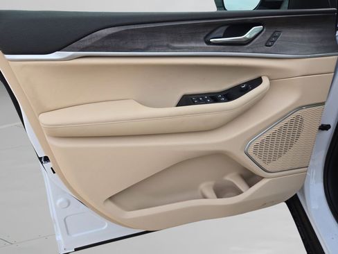 New 2026 Jeep Grand Cherokee Limited AWD/4WD image 12