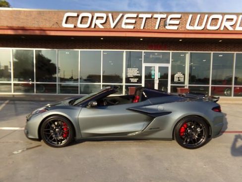 Used 2024 Chevrolet Corvette Z06 RWD image 10