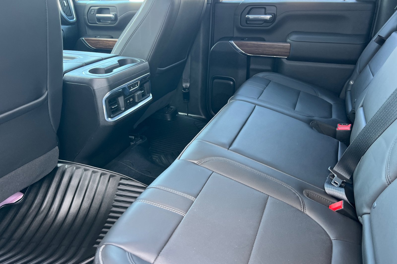 Used 2021 Chevrolet Silverado 2500 High Country w/ Z71 Off-Road Package AWD/4WD image 9