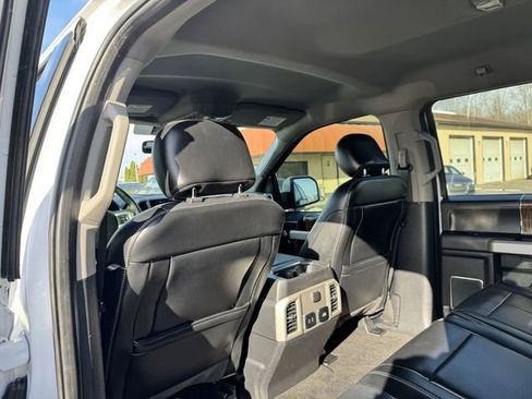 Used 2020 Ford F150 Lariat image 16