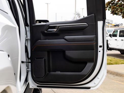 Used 2023 GMC Sierra 1500 AT4 w/ AT4 Premium Package image 38