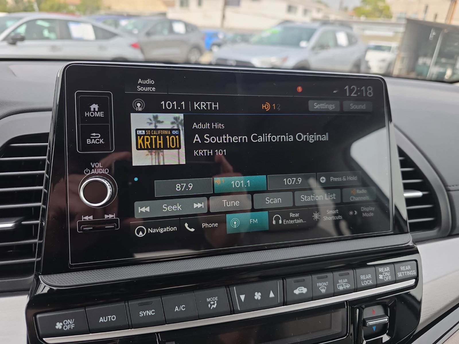 New 2026 Honda Odyssey Touring image 21