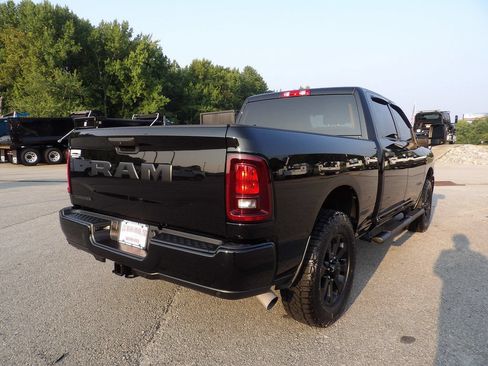 Used 2025 RAM 2500 Big Horn RWD image 7