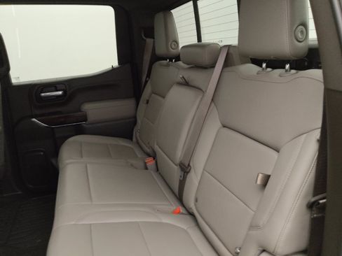Used 2019 GMC Sierra 1500 SLT w/ SLT Premium Plus Package AWD/4WD image 18