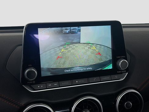Used 2025 Nissan Sentra SR FWD image 19