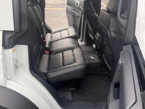New 2026 Ford Bronco Badlands AWD/4WD image 13