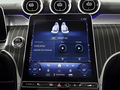 Used 2023 Mercedes-Benz GLC 300 4MATIC image 22