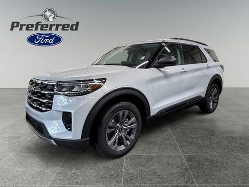 Used 2026 Ford Explorer Active w/ Active Comfort Package image 1