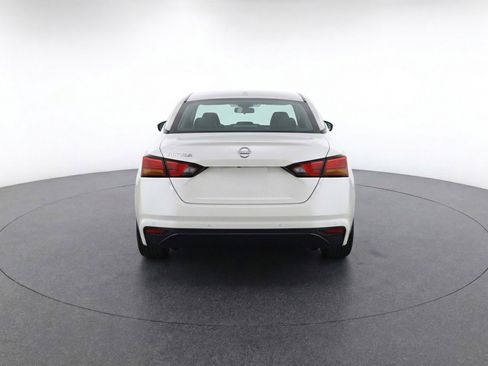 Used 2025 Nissan Altima 2.5 SV image 7