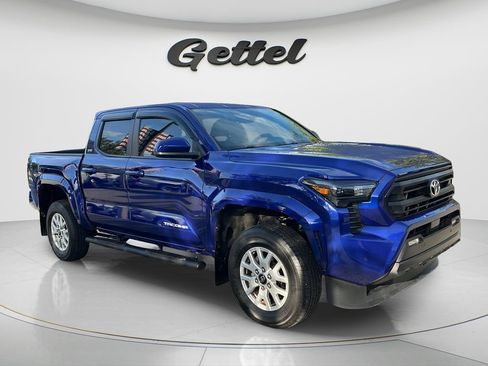 Used 2024 Toyota Tacoma SR5 w/ SR5 Upgrade Package RWD image 2
