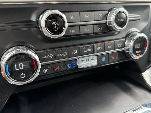 Used 2021 Ford F150 Lariat w/ Equipment Group 502A High AWD/4WD image 24