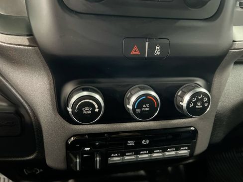 Used 2021 RAM 5500 Tradesman w/ Chrome Appearance Group AWD/4WD image 10