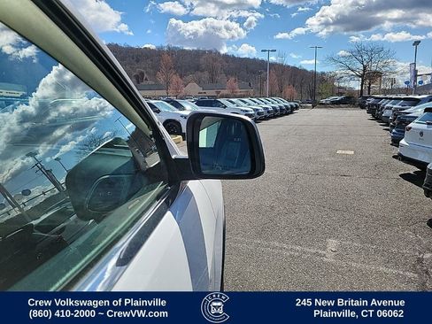 Used 2017 Jeep Grand Cherokee Limited w/ Luxury Group II image 40