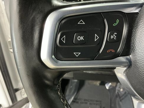 Used 2022 Jeep Wrangler Unlimited Sahara w/ Cold Weather Group image 38