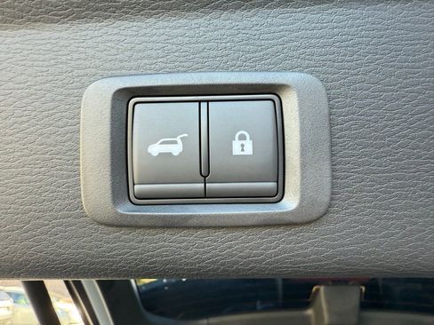 New 2025 Mitsubishi Outlander SEL image 29