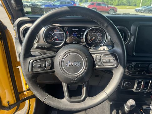 Used 2021 Jeep Wrangler Sport AWD/4WD image 17
