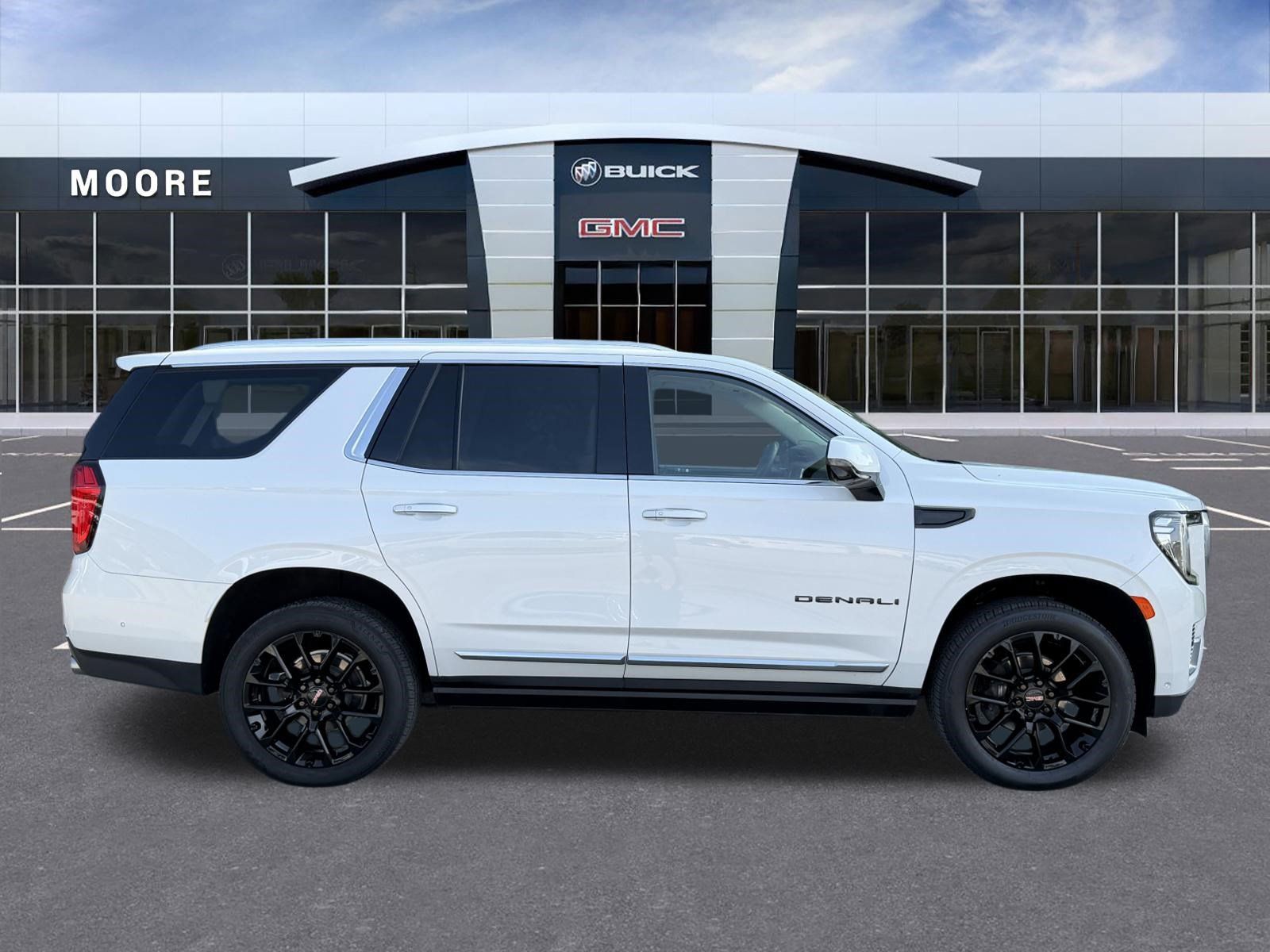 Used 2024 GMC Yukon Denali w/ Denali Reserve Package RWD image 2
