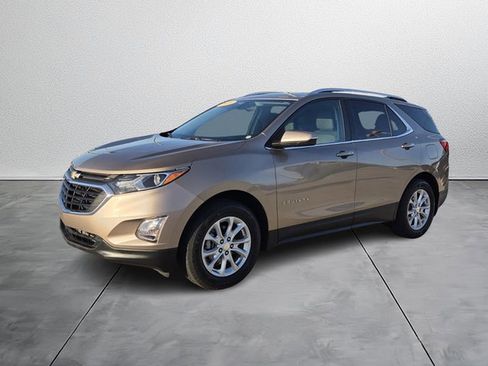 Used 2018 Chevrolet Equinox LT w/ Sun & Infotainment Package image 2