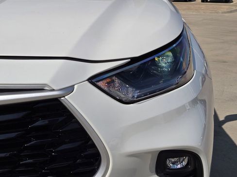 Used 2021 Toyota Highlander XLE FWD image 30