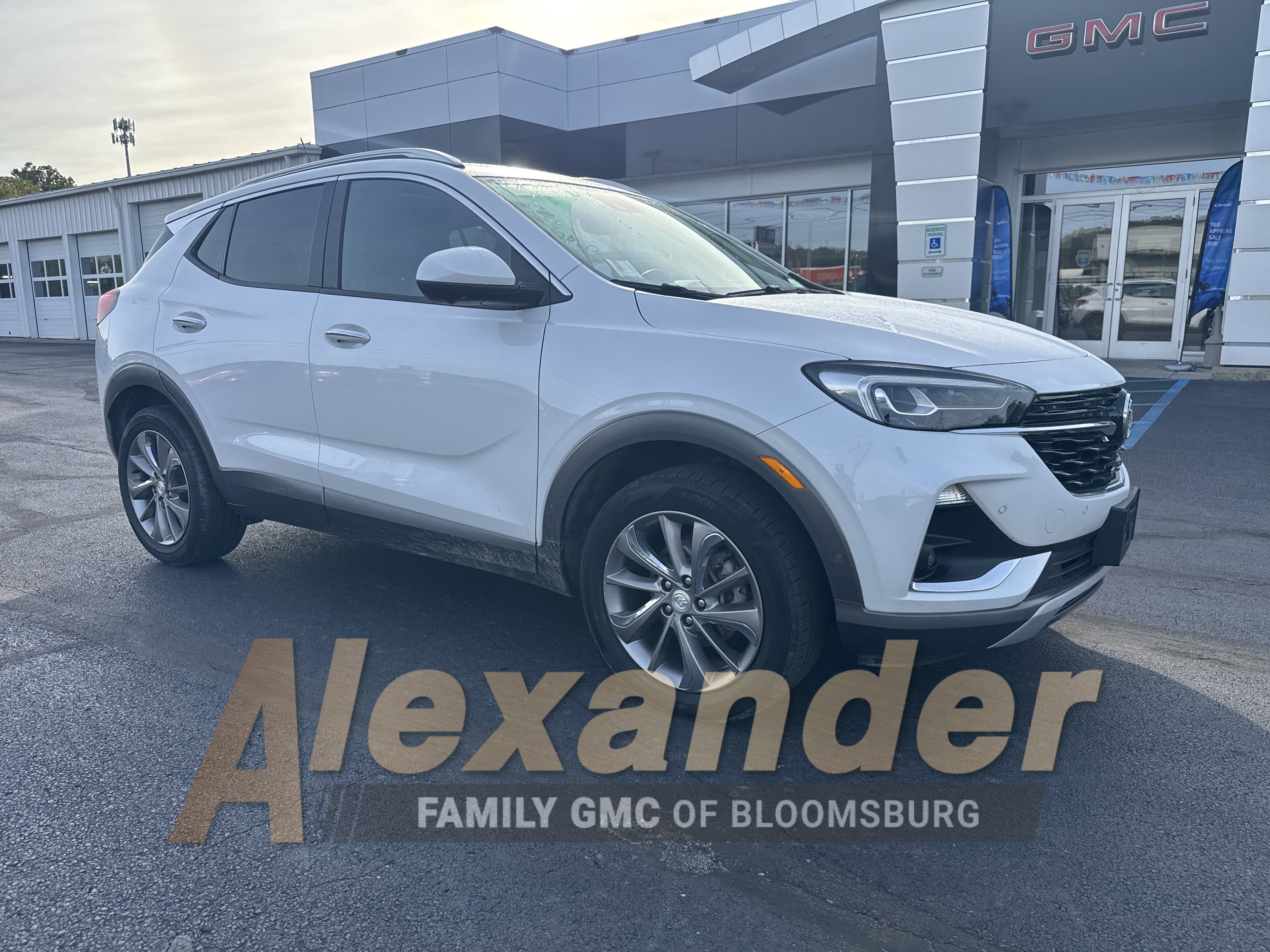 Used 2023 Buick Encore GX Essence w/ Advanced Technology Package AWD/4WD image 1