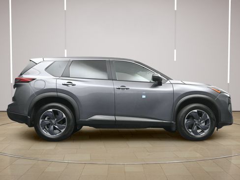 Certified 2025 Nissan Rogue SV AWD/4WD image 25