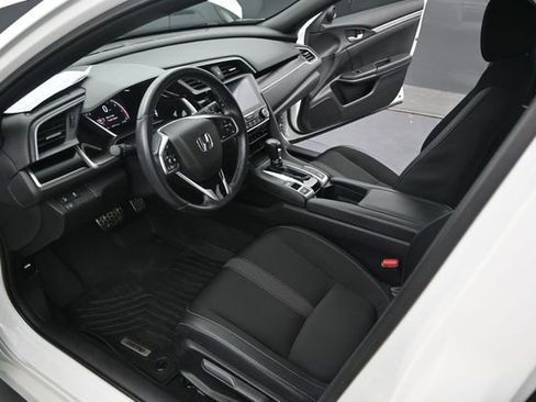 Used 2019 Honda Civic Sport image 7