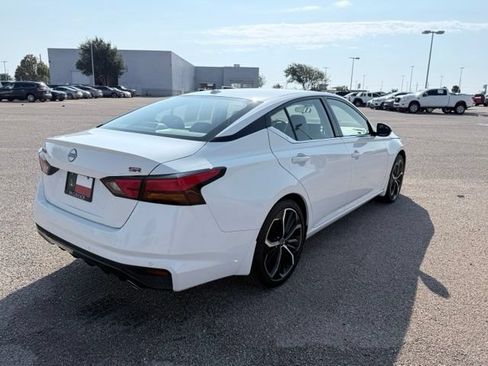 Certified 2024 Nissan Altima 2.5 SR w/ SR Premium Package FWD image 6