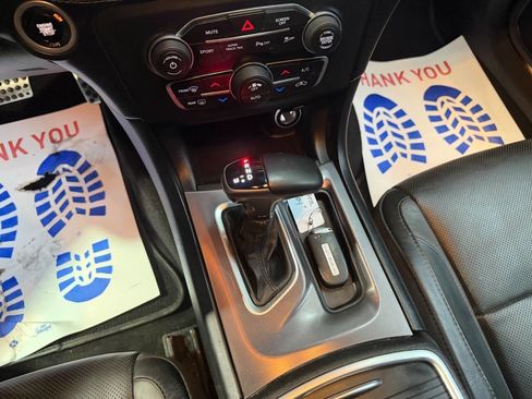 Used 2019 Dodge Charger SXT w/ Plus Group image 21