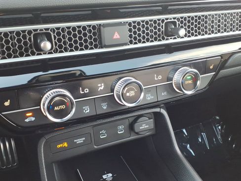 Used 2025 Honda Civic Sport Touring image 28