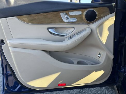 Certified 2018 Mercedes-Benz GLC 300 image 17