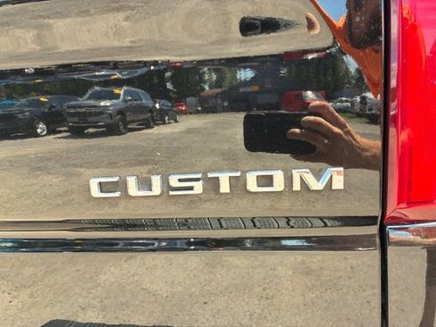 Used 2021 Chevrolet Silverado 1500 Custom AWD/4WD image 33