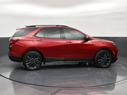 Used 2022 Chevrolet Equinox RS w/ RS Leather Package FWD image 6